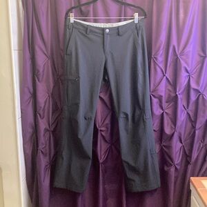 Women’s REI Size 8P 5 Pocket Black Hiking Pants Roll-Up Cuffs